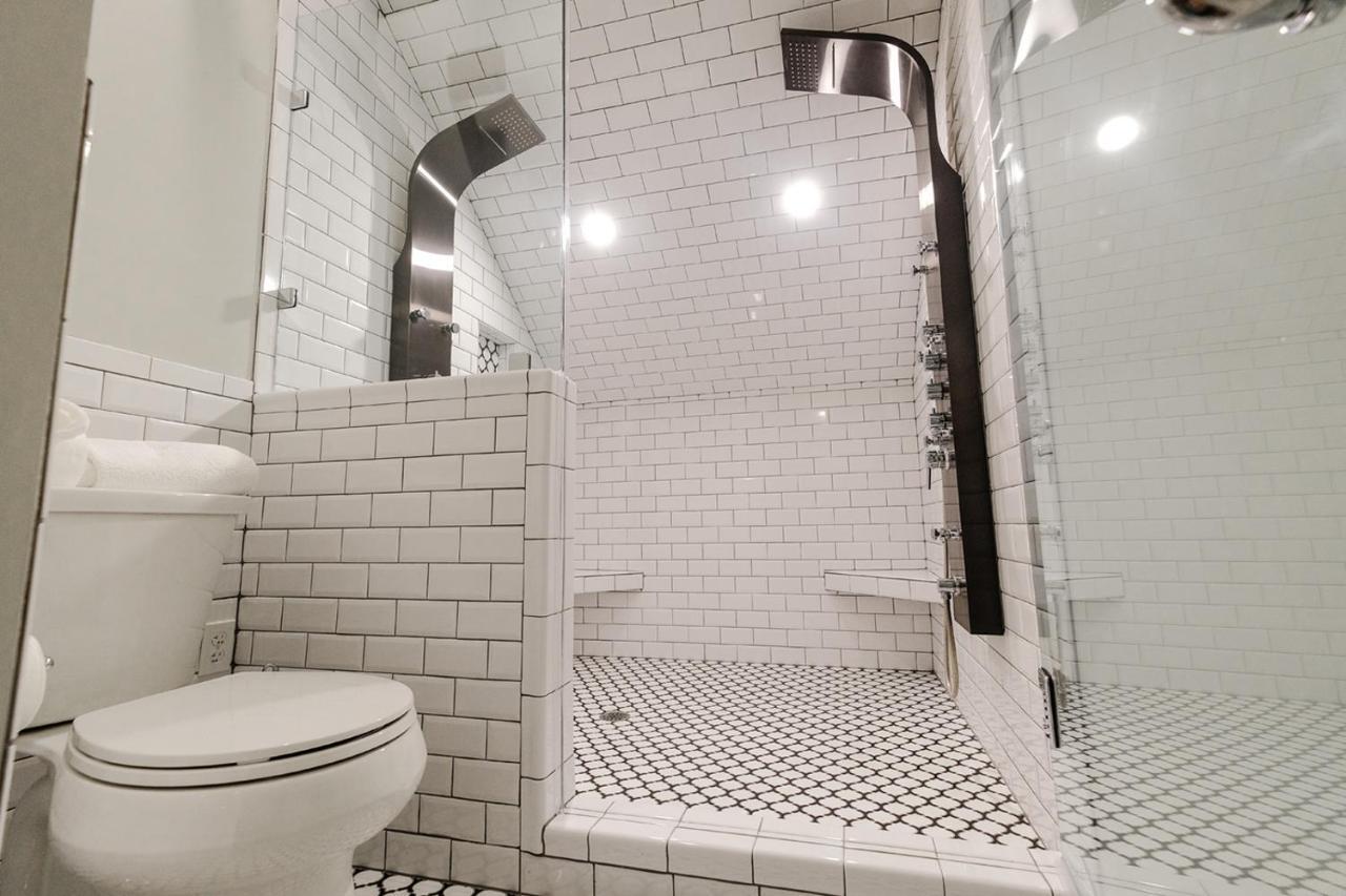 Double Oaks Bed & Breakfast Гринсборо Экстерьер фото